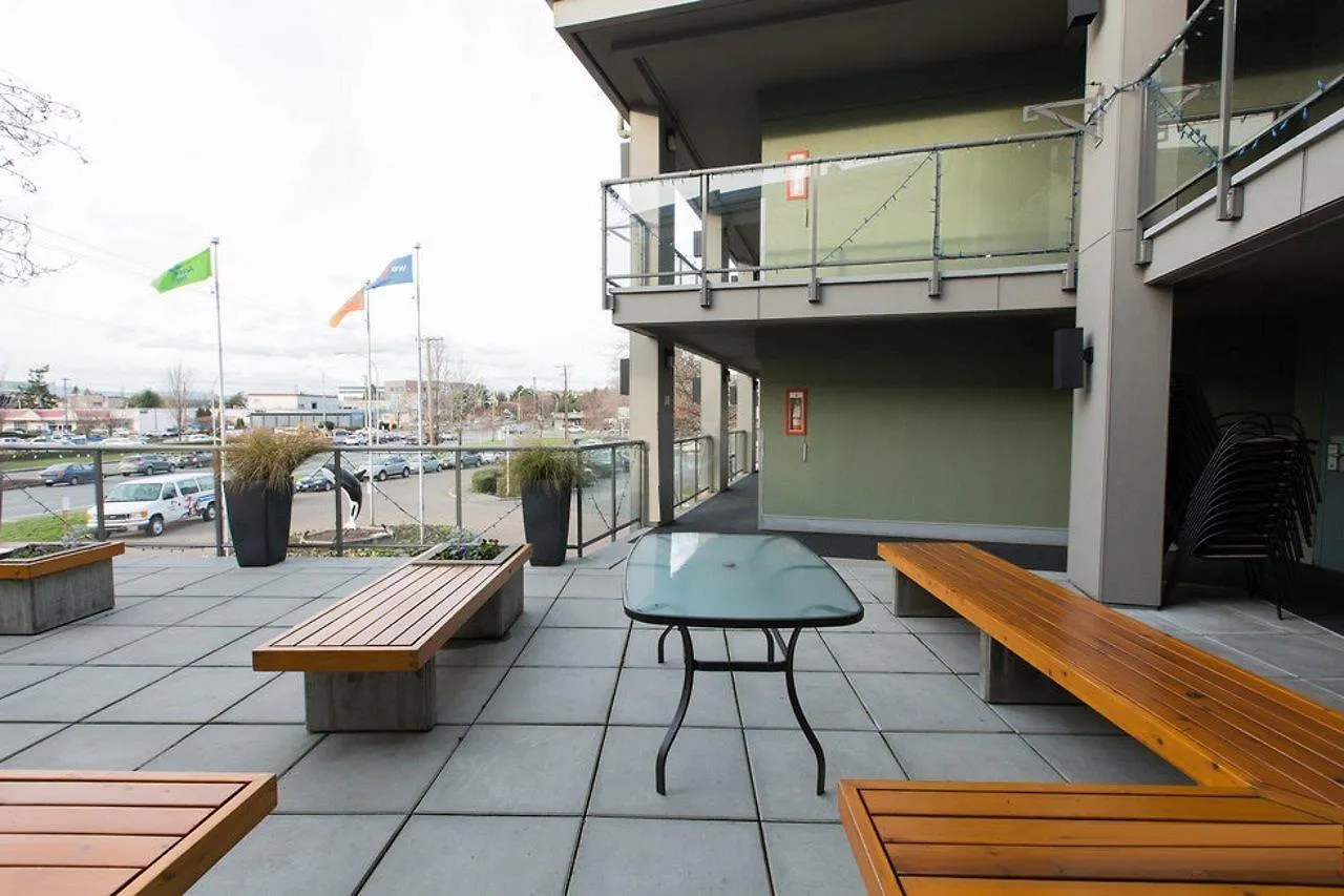 Hotel Accent Inns Victoria